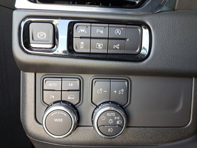 2025 GMC Yukon 4WD Denali