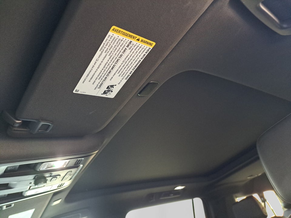 2022 Chevrolet Suburban 4WD LT