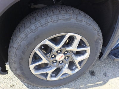 2024 GMC Sierra 1500 4WD Crew Cab Short Box SLT