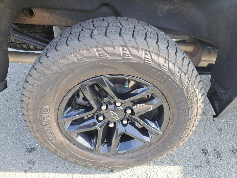 2023 Chevrolet Silverado 1500 4WD Crew Cab Short Bed LT Trail Boss