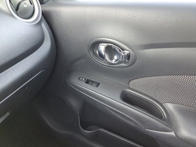 2014 Nissan Versa 1.6 SV