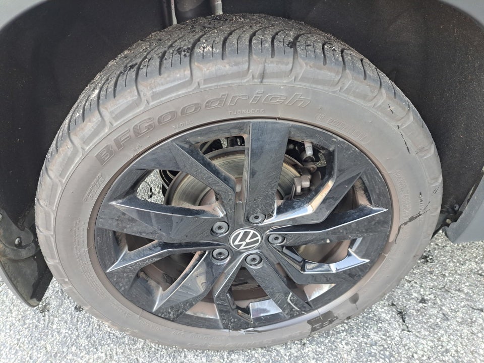 2022 Volkswagen Taos SE