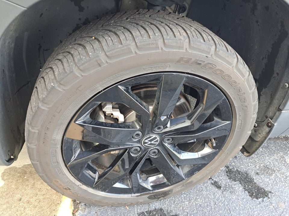 2022 Volkswagen Taos SE