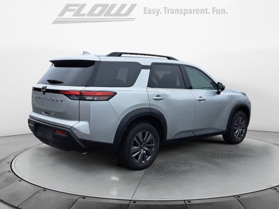 2025 Nissan Pathfinder SV