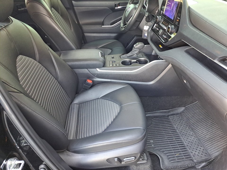 2024 Toyota Highlander XSE