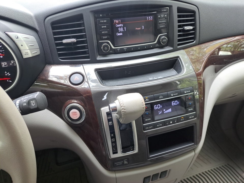 2015 Nissan Quest SV
