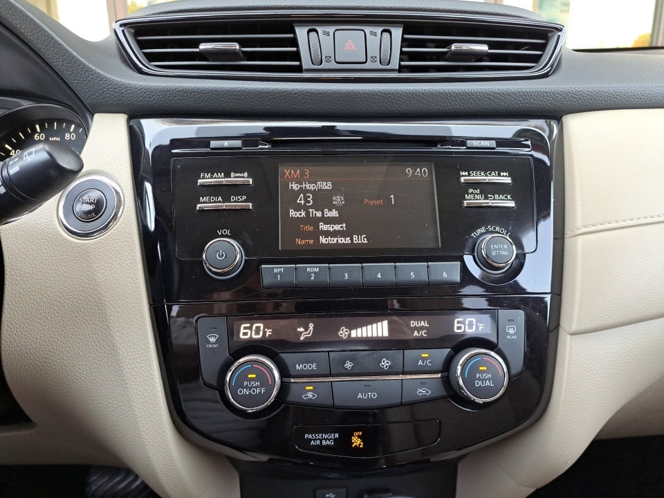 2017 Nissan Rogue SV