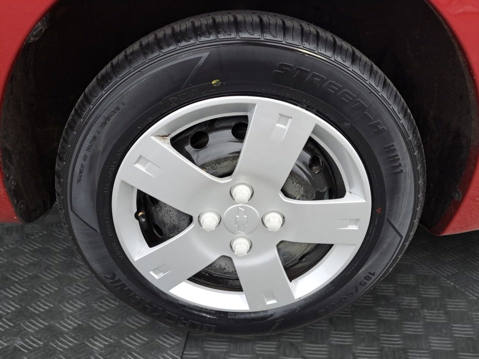 2011 Chevrolet Aveo 1LT