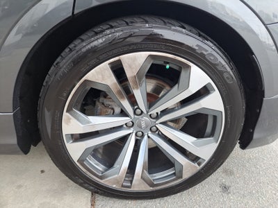 2019 Audi Q8 55 Premium