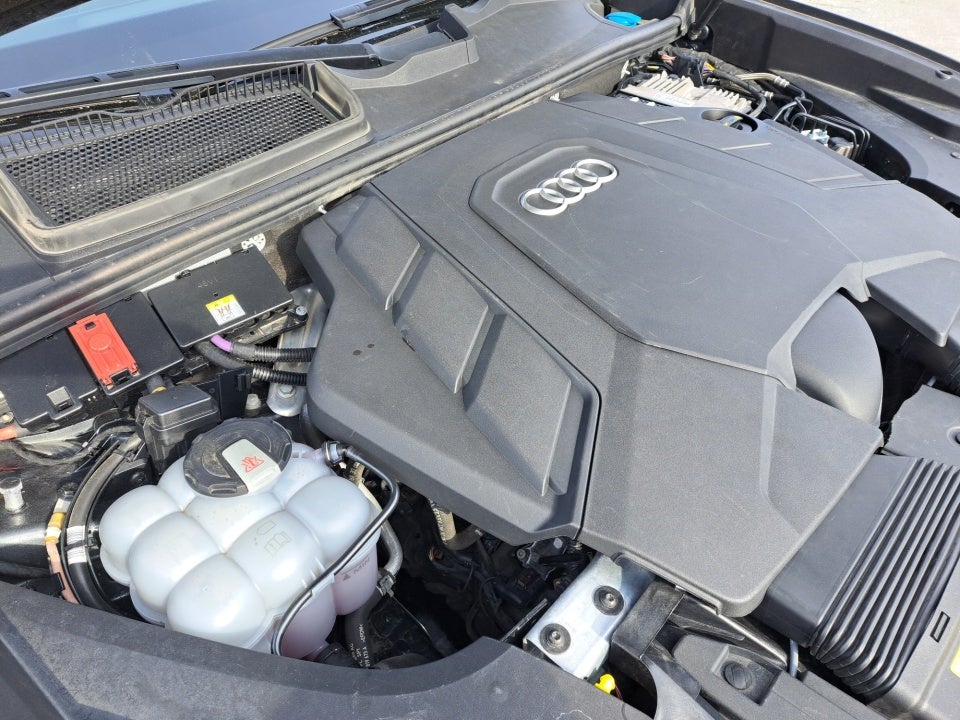 2019 Audi Q8 55 Premium