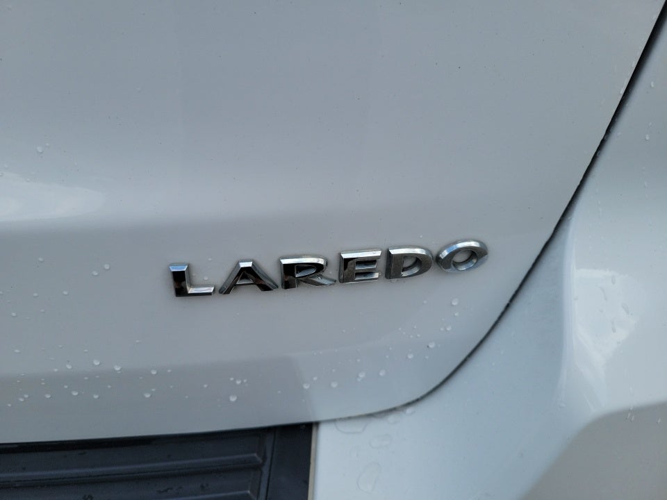 2017 Jeep Grand Cherokee Laredo 4x4