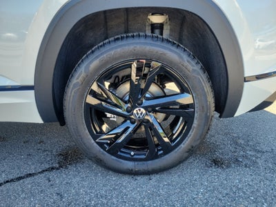 2026 Volkswagen Atlas Cross Sport SEL R-Line Black