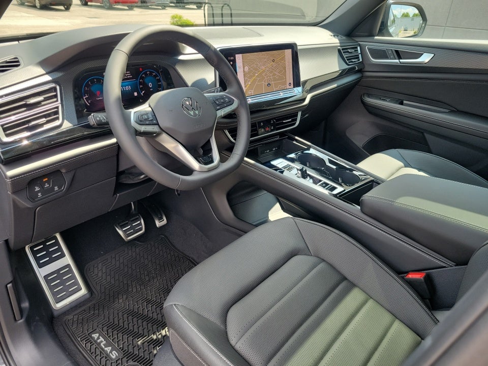 2026 Volkswagen Atlas Cross Sport 2.0T SEL R-Line Black