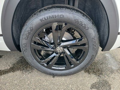 2026 Volkswagen Atlas Cross Sport SEL R-Line Black