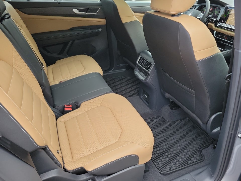 2026 Volkswagen Atlas Cross Sport SEL R-Line Black