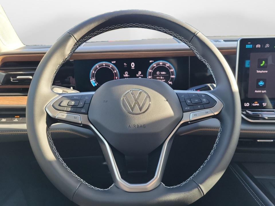 2027 Volkswagen Atlas SE