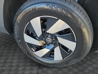 2027 Volkswagen Atlas SE