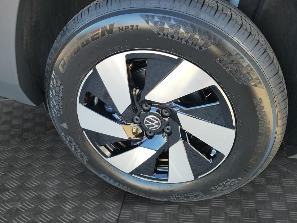 2027 Volkswagen Atlas SE