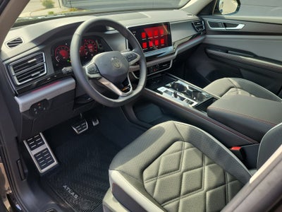 2026 Volkswagen Atlas Peak Edition