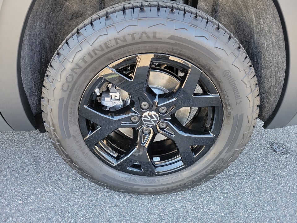 2026 Volkswagen Atlas Peak Edition