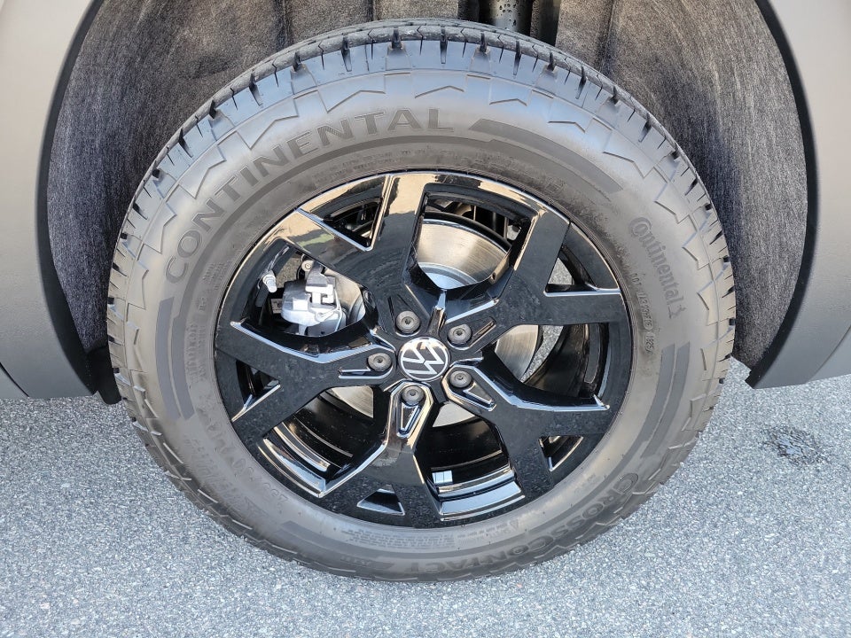 2026 Volkswagen Atlas Peak Edition