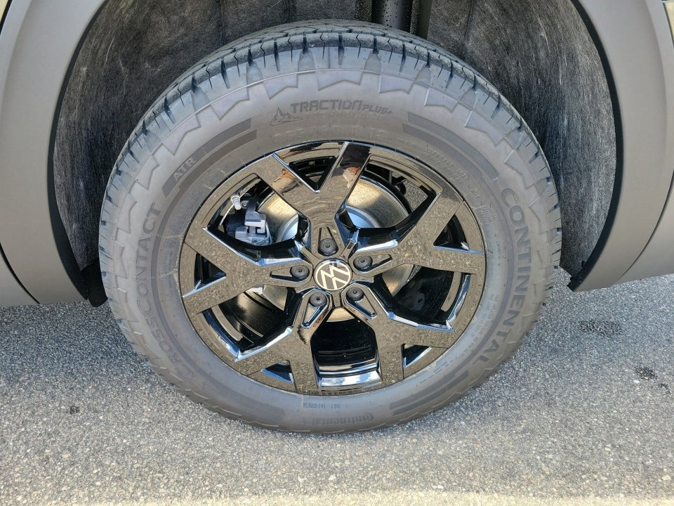 2026 Volkswagen Atlas Peak Edition