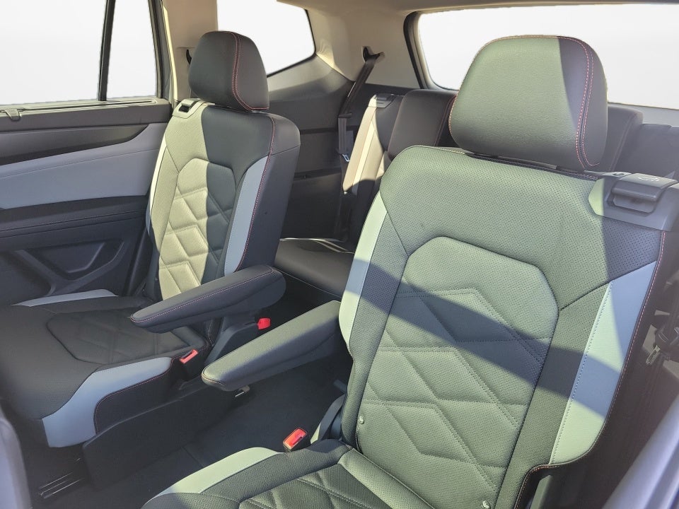 2026 Volkswagen Atlas Peak Edition