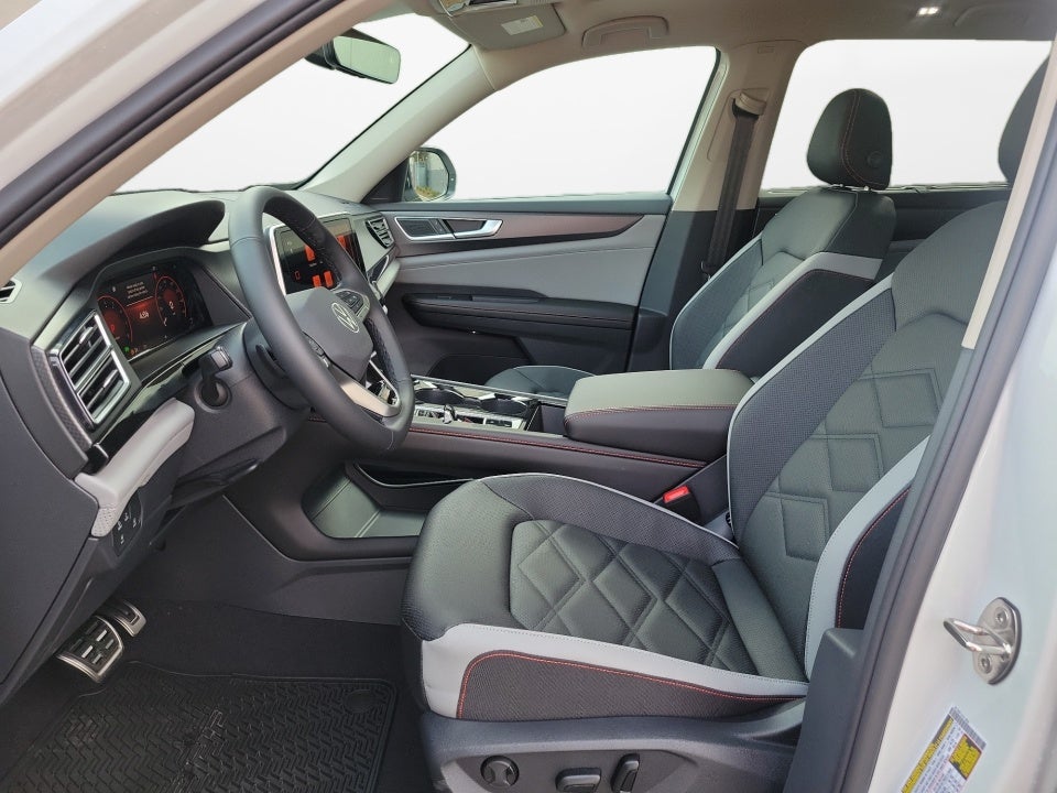 2026 Volkswagen Atlas Peak Edition