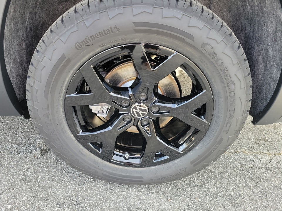 2026 Volkswagen Atlas Peak Edition