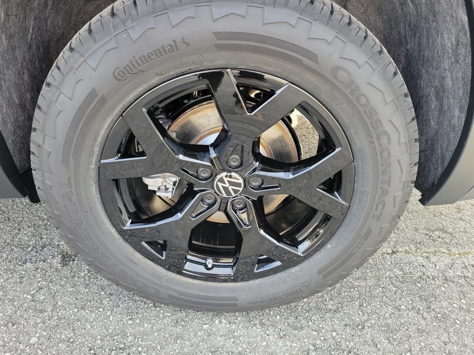 2026 Volkswagen Atlas Peak Edition