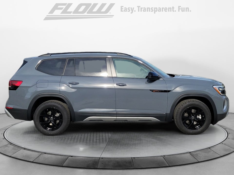 2026 Volkswagen Atlas Peak Edition