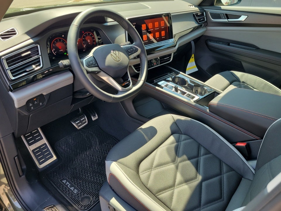 2026 Volkswagen Atlas Peak Edition