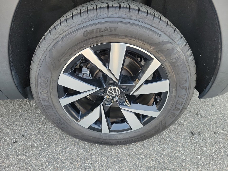 2022 Volkswagen Atlas Cross Sport 2.0T SE