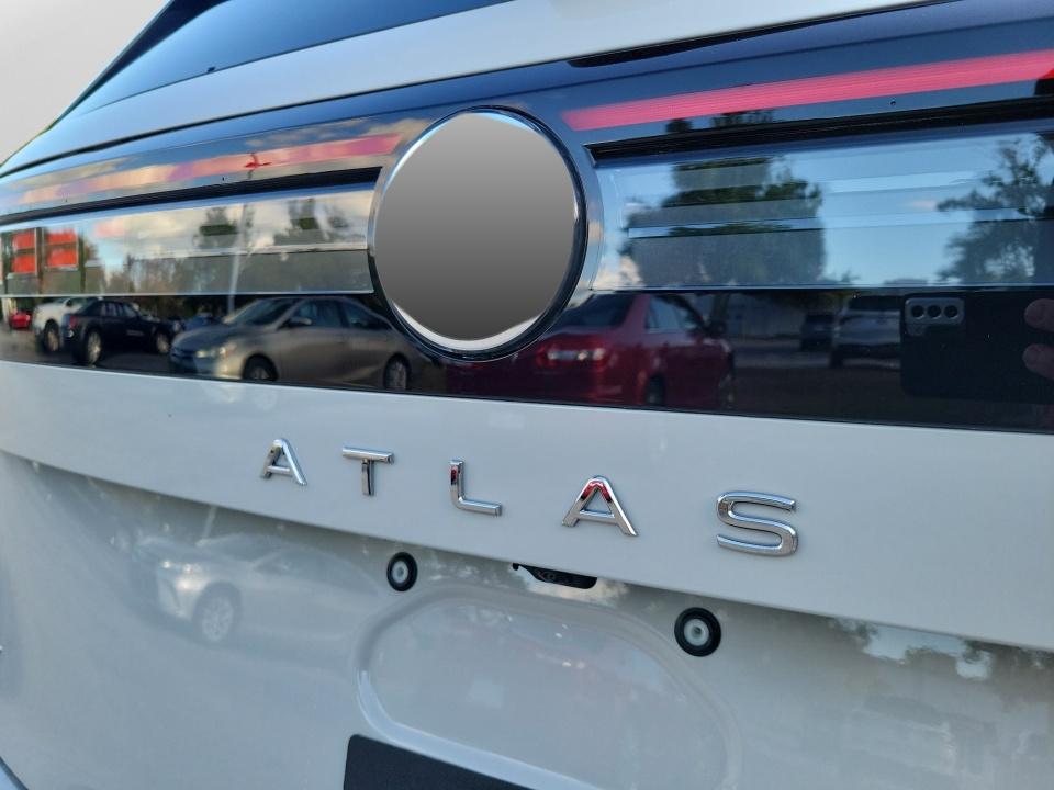 2027 Volkswagen Atlas SEL Premium R-Line