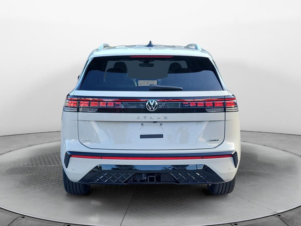 2027 Volkswagen Atlas SEL Premium R-Line