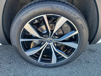 2026 Volkswagen Atlas SEL Premium R-Line