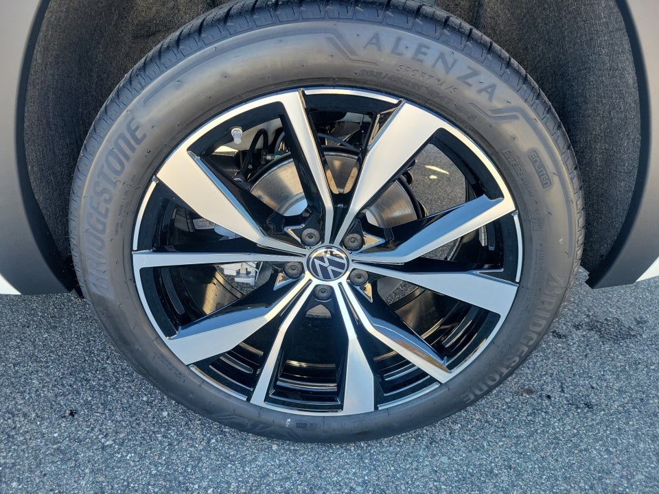 2026 Volkswagen Atlas SEL Premium R-Line