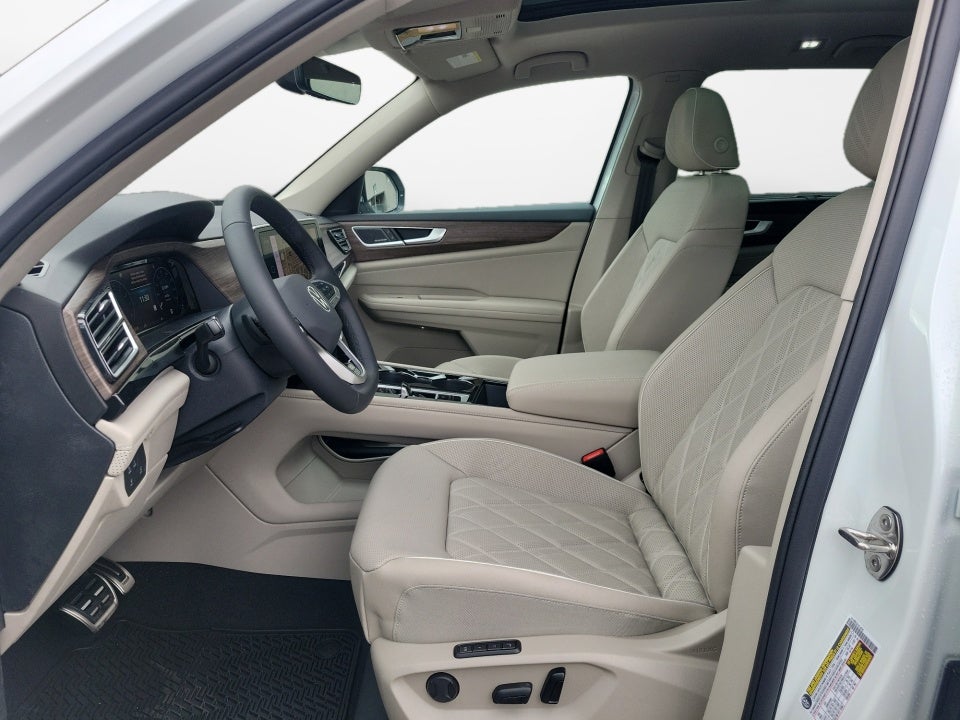 2026 Volkswagen Atlas SEL Premium R-Line