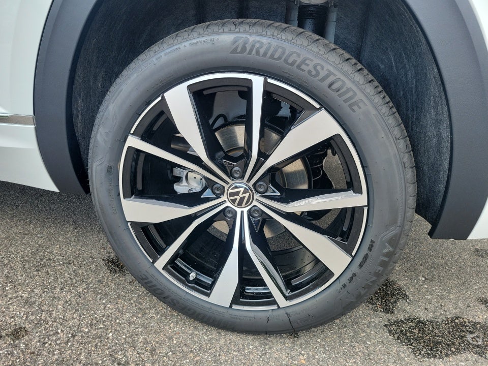 2026 Volkswagen Atlas SEL Premium R-Line