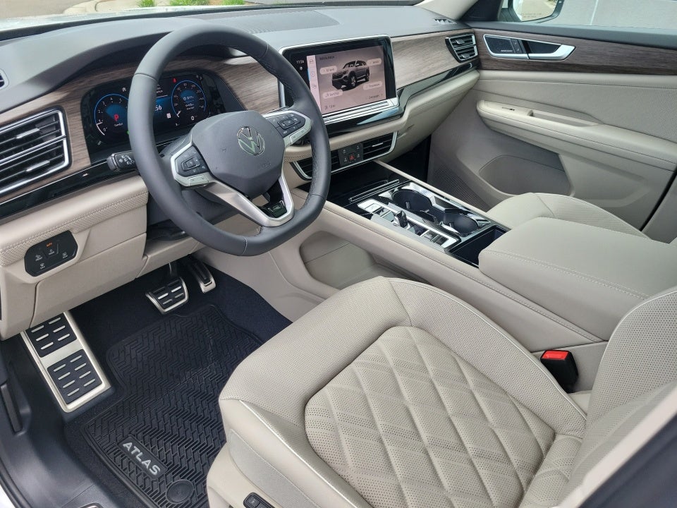 2026 Volkswagen Atlas SEL Premium R-Line