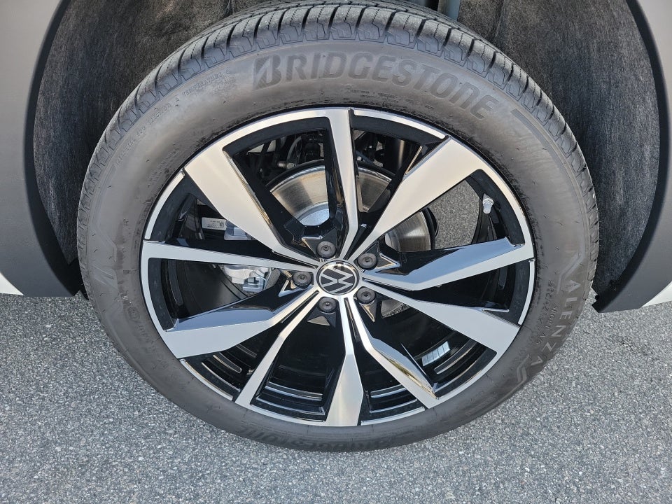 2026 Volkswagen Atlas SEL Premium R-Line