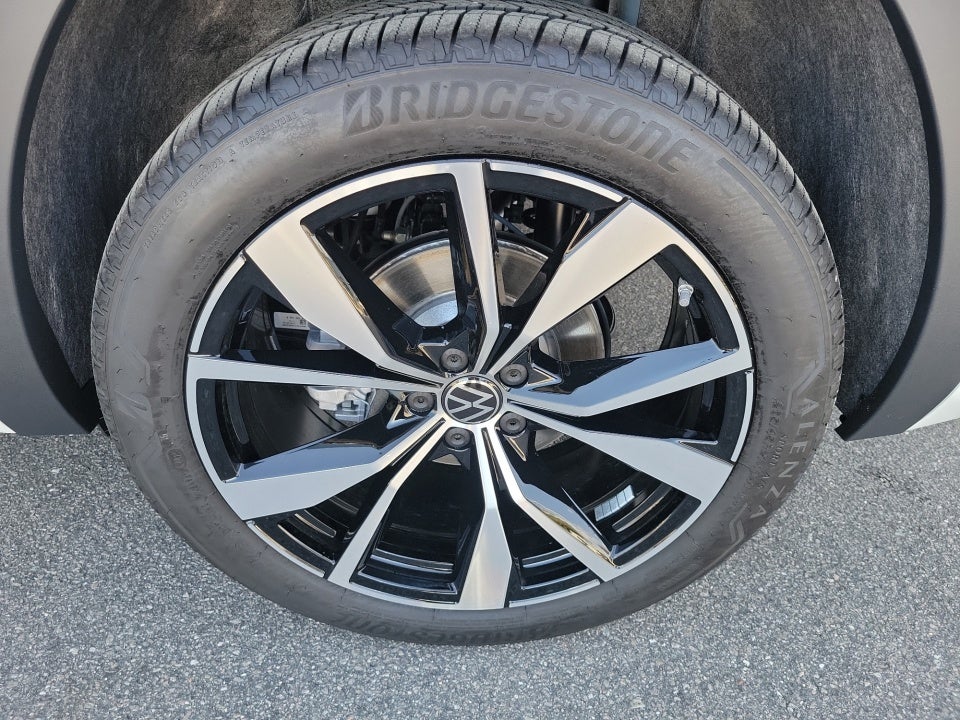 2026 Volkswagen Atlas SEL Premium R-Line