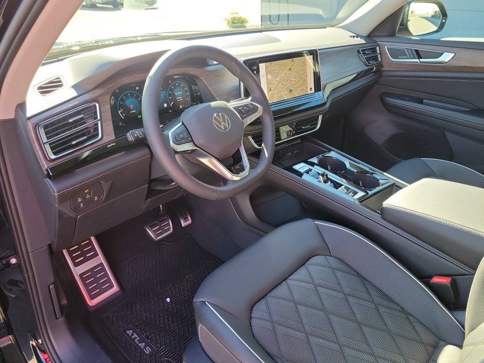 2026 Volkswagen Atlas SEL Premium R-Line