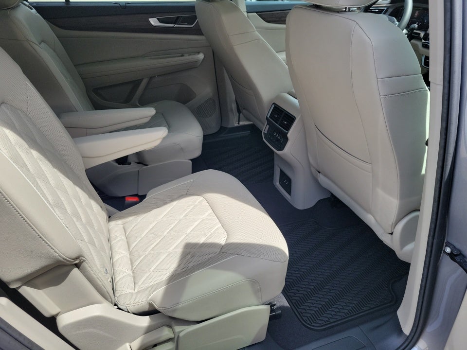 2026 Volkswagen Atlas SEL Premium R-Line