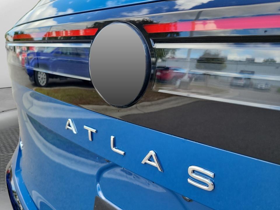 2027 Volkswagen Atlas SE w/Technology