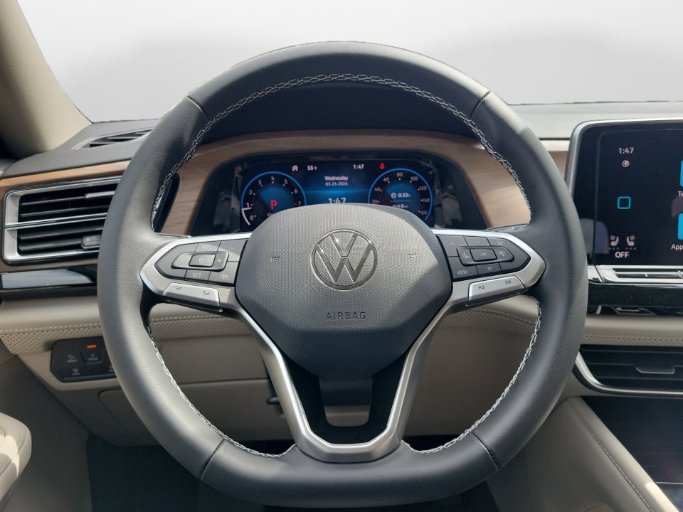 2026 Volkswagen Atlas SE with Technology