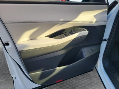 2027 Volkswagen Atlas SE w/Technology