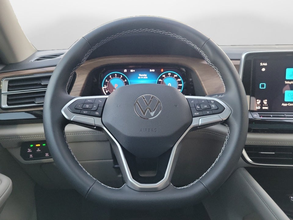 2026 Volkswagen Atlas SE with Technology