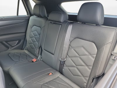 2026 Volkswagen Atlas Cross Sport SE with Technology