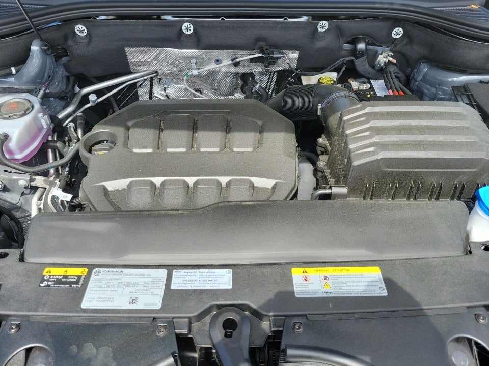 2026 Volkswagen Atlas Cross Sport SE with Technology